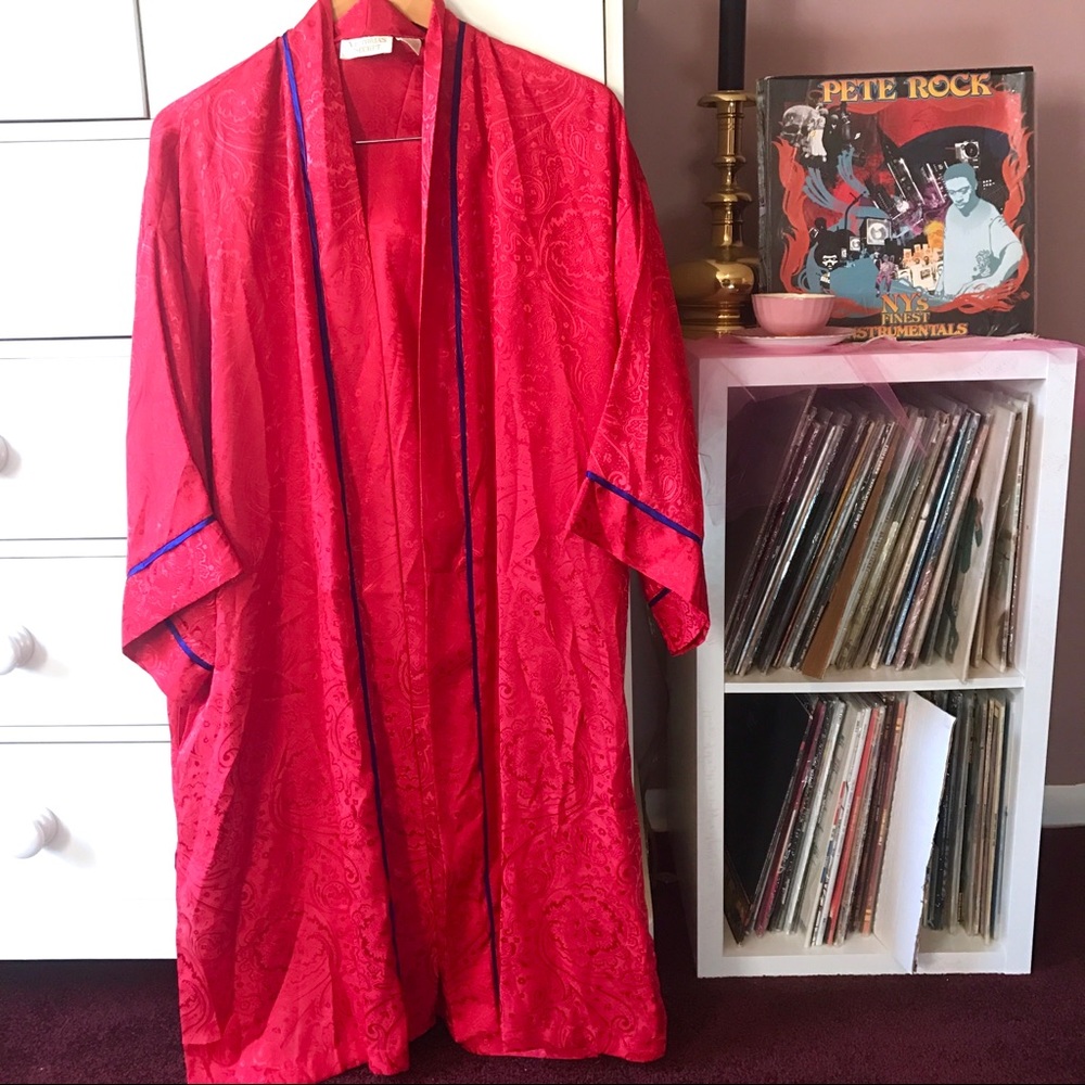 VS VNTG Victoria Secret Gold Label True Vintage Valentine’s Day Robe Kimono